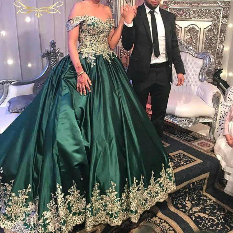 2020 Emerald Green Quinceanera Dresses Off The Shoulder Ball Gown With Applique Lace Beads Party Prom Dress For Sweet 16