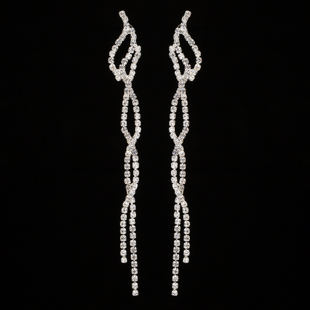 Earrings Exaggeration Long Fund Personality Diamond Metal Tassels Ear Nail Eardrop Woman
Earrings Exaggeration Long Fund Personality Diamond Metal Tassels Ear Nail Eardrop Woman