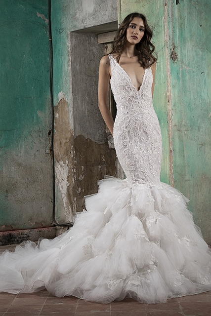 Ivory New Mermaid Wedding Dresses Couture Deep V Neck Lace Applique Ruffles Sweep Train Bridal Gowns Custom Made Vestido De Novia