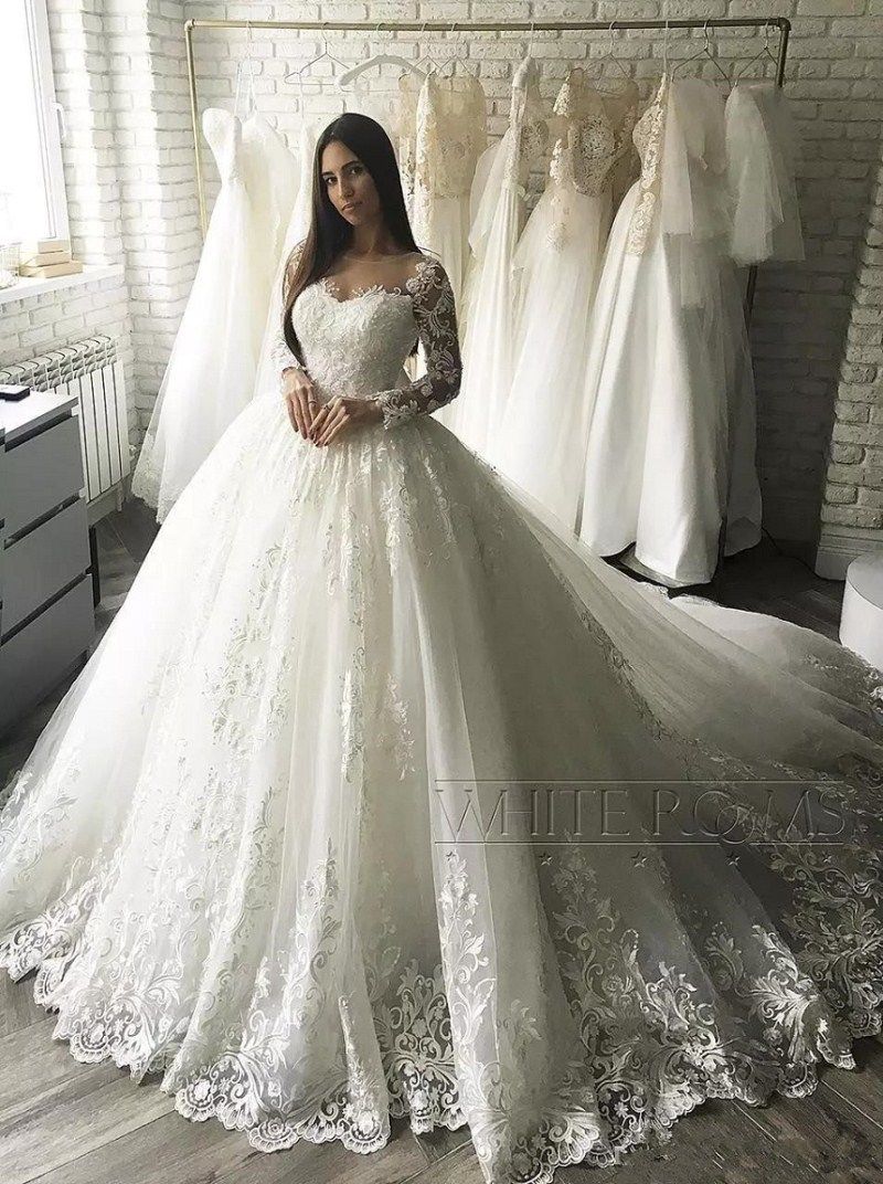 Ivory Ball Gown Wedding Dresses Long Sleeve Lace Applique Princess Sweep Train Bridal Gowns Plus Size Custom robe de mariée