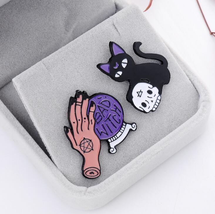 Bad Witch Needle Crystal Ball Handmade Black Cat Skull Retro Enamel Pin Brooch Badge Decorative Cowboy Halloween Jewelry