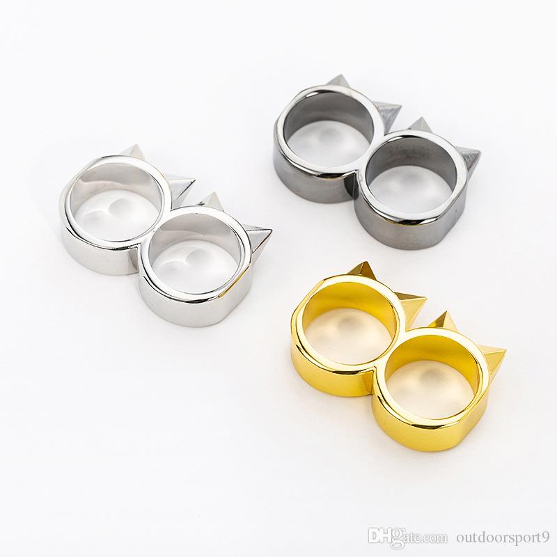 Self-defense Brass Knuckles ring broken Window device defend protective gear knuckle duster buckle Women Survival Defense Necklace