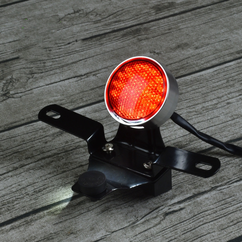 GN Retro motorcycle modified custom universal small round aluminum alloy CNC tail lamp rear light license bracket E8 certificate
GN Retro motorcycle modified custom universal small round aluminum alloy CNC tail lamp rear light license bracket E8 certificate