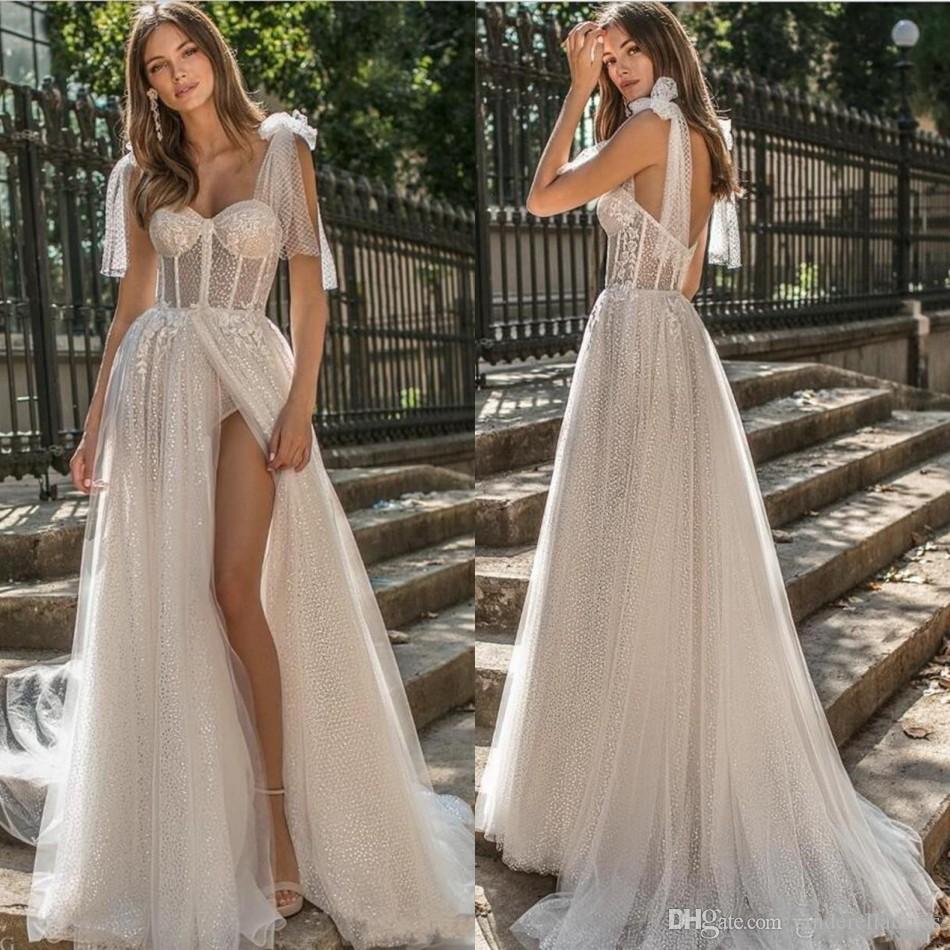 2020 Sexy Berta Country A Line Beach Wedding Dresses Spaghetti Lace Glitter Side Split Boho Wedding Dress Plus Size Graden Bridal Gown, Champagne
2020 Sexy Berta Country A Line Beach Wedding Dresses Spaghetti Lace Glitter Side Split Boho Wedding Dress Plus Size Graden Bridal Gown, Champagne