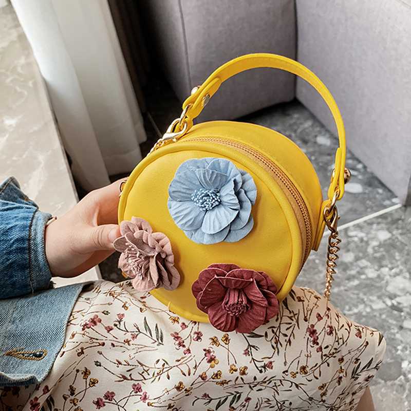 Children Small Round Bag Cute Flower Decor Handbag Purse Simple Diagonal Bag Trendy Baby's Mobile Phone Purse, Yellow
Children Small Round Bag Cute Flower Decor Handbag Purse Simple Diagonal Bag Trendy Baby's Mobile Phone Purse, Yellow