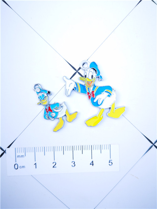 Charms 10Pcs Cartoon Necklace Key Chain Enamel Beads Pendants Metal Craft DIY Jewelry Making Finding
Charms 10Pcs Cartoon Necklace Key Chain Enamel Beads Pendants Metal Craft DIY Jewelry Making Finding