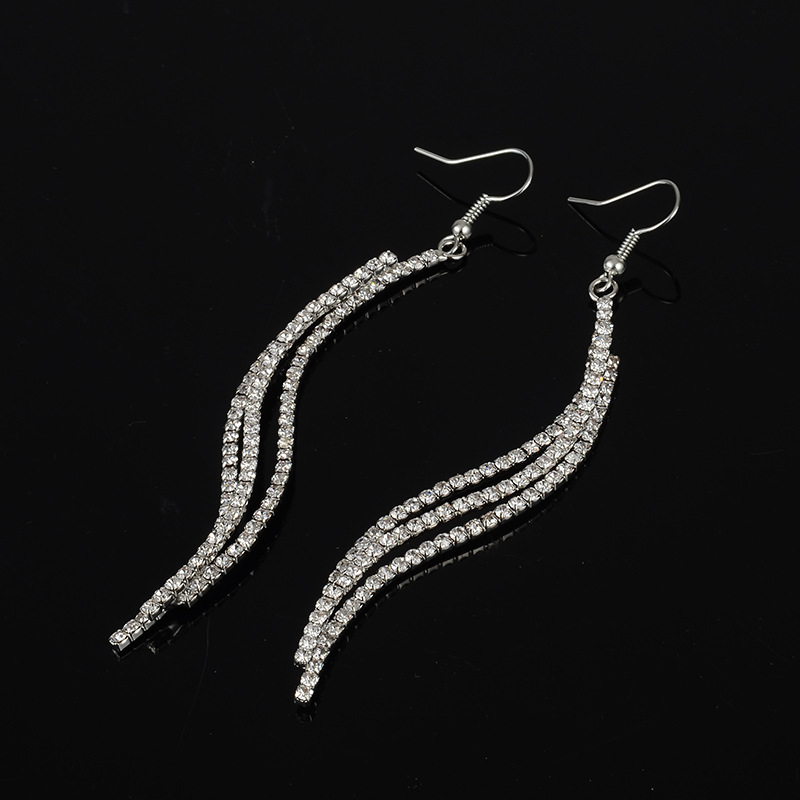 Ornaments Rhinestone Tassels Earrings Eardrop Girl Student Small Ornaments Gift
Ornaments Rhinestone Tassels Earrings Eardrop Girl Student Small Ornaments Gift