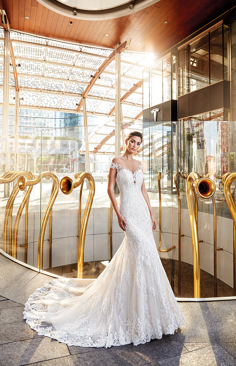 Eddy K Latest Mermaid Wedding Dresses Lace Applique Sheer Neck Sweep Train Bridal Gowns Covered Button Custom Made Wedding Dress