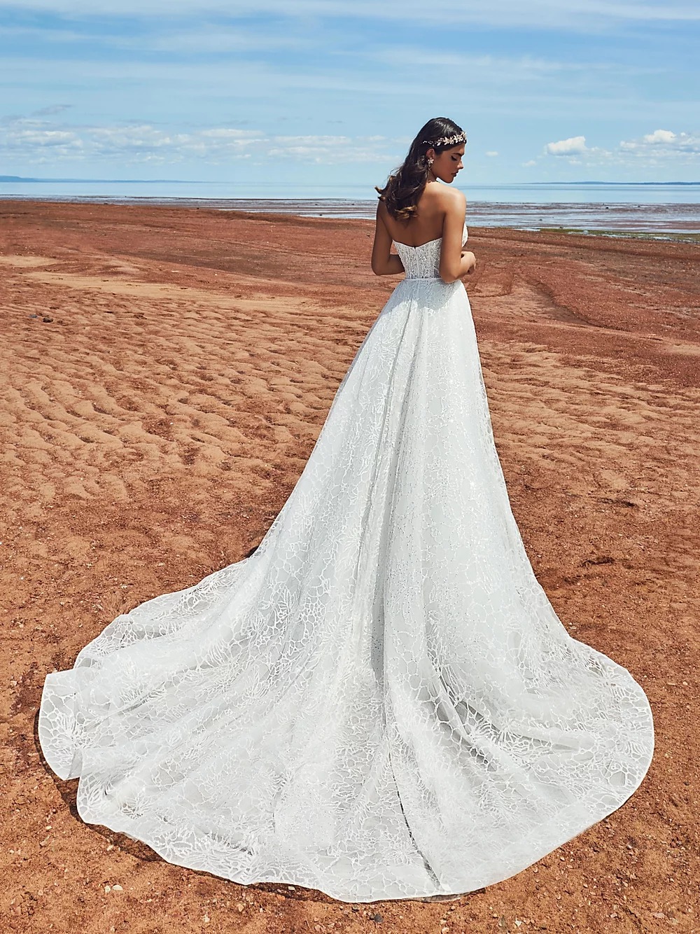 2020 Mermaid Wedding Dress With Detachable Train Strapless Sweetheart Appliqued Bridal Dress Beaded Sequins Backless Vestidos De Novia