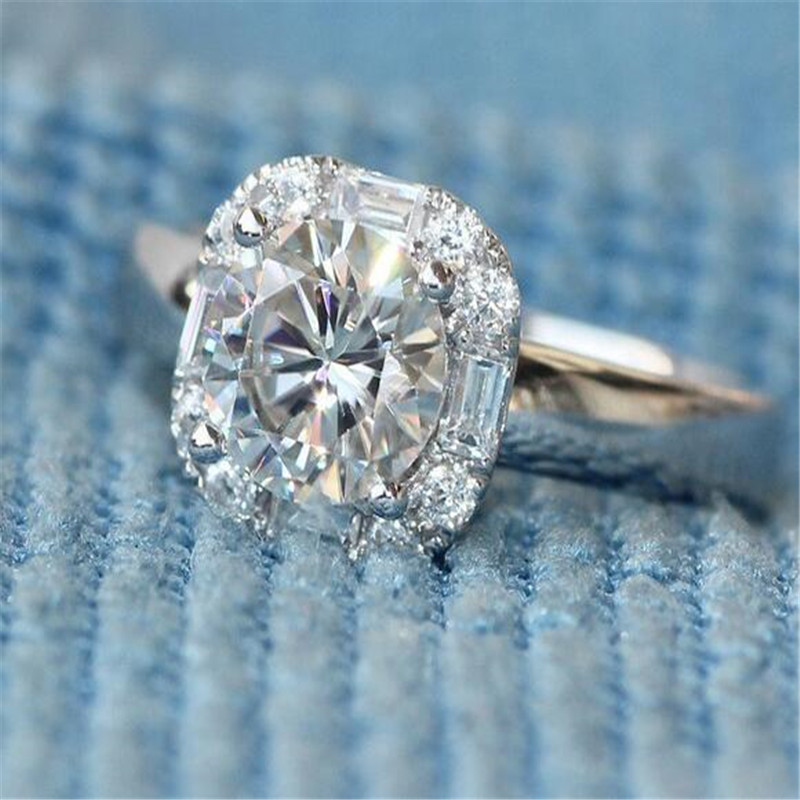 Classical Fashion Jewelry 925 Sterling Silver Round Cut White Topaz CZ Diamond Party Women Wedding Engagement Band Ring For Lover's Gift