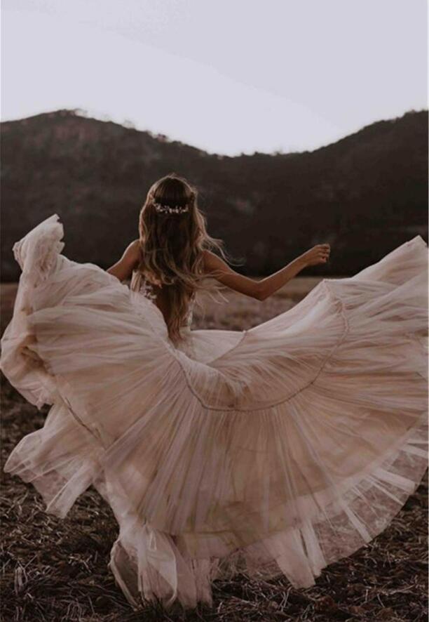 Nude Champagne Boho A Line Wedding Dresses 2020 Deep V-Neck Lace Applique Backless Bridal Gowns Beach Vestido De Noiva Bridal Gowns