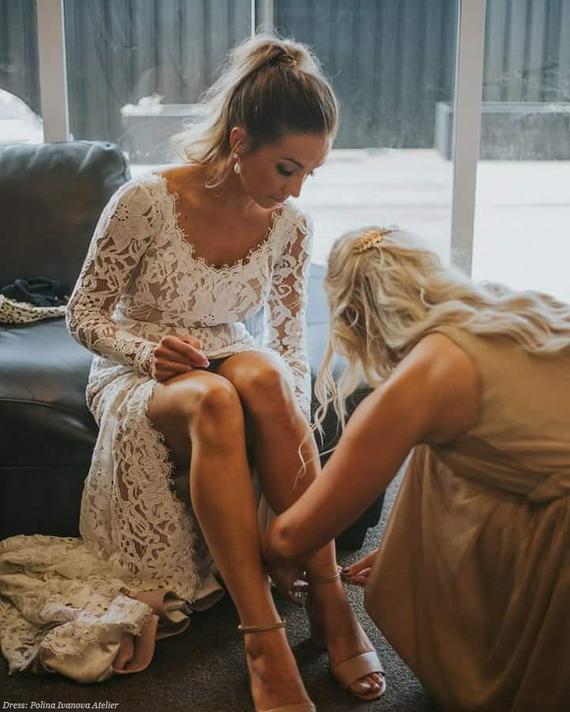 Gorgeous Mermaid Wedding Dresses Lace Appliqued V Neck Sexy Backless Bridal Gowns Custom Plus Size Country Long Sleeve Wedding Dress