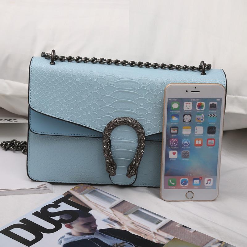 New Designer Handbags snake leather embossed fashion Women bag chain Crossbody Bag Brand Designer Messenger Bag sac a main
New Designer Handbags snake leather embossed fashion Women bag chain Crossbody Bag Brand Designer Messenger Bag sac a main