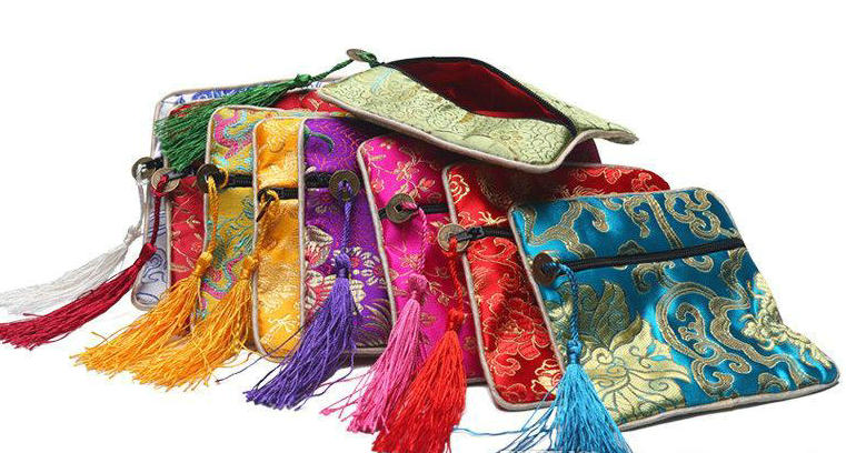 High Quality Square Chinese Silk Stain mix 12colors Jewelry Display Packaging Pouch Zipper Wedding Party Favor Gift Bag, Pink;blue
High Quality Square Chinese Silk Stain mix 12colors Jewelry Display Packaging Pouch Zipper Wedding Party Favor Gift Bag, Pink;blue