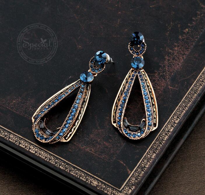 Wholesale-gemstone drop earrings European and American vintage earrings Elegant wild earrings earring s fashion jewelry
Wholesale-gemstone drop earrings European and American vintage earrings Elegant wild earrings earring s fashion jewelry