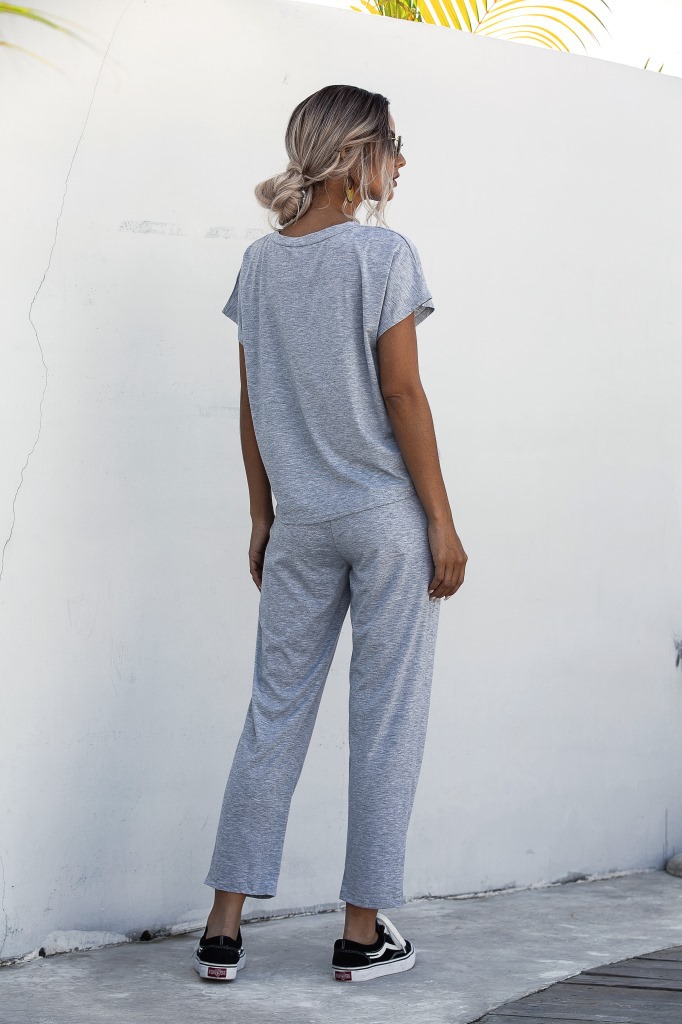 Spot trend Tracksuits European spring and summe round neck short sleeve casual suit support mixed batch