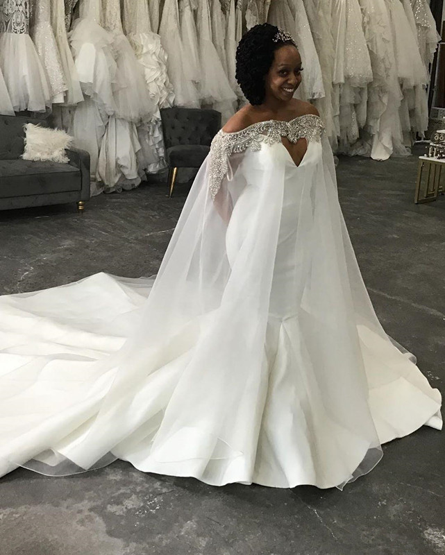 Plus Size Mermaid Sexy Wedding Dresses Beaded Crystals With A Cloak wrap 2020 Arabic Bridal Dresses Stylish Wedding Gowns