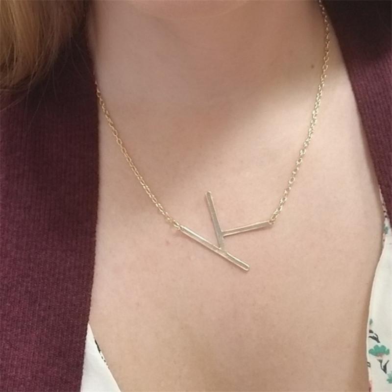 Personalized 26 initial letter Pendant Necklace For women English Alphabet Gold Silver Rose Gold Charm chain Female Fashion Jewelry in Bulk