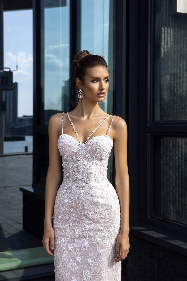 Gorgeous Mermaid Dresses With Removeable Skirt Spaghetti Lace Beads Appliqued Beach Bridal Gowns Crystal Design Boho Wedding Dress
