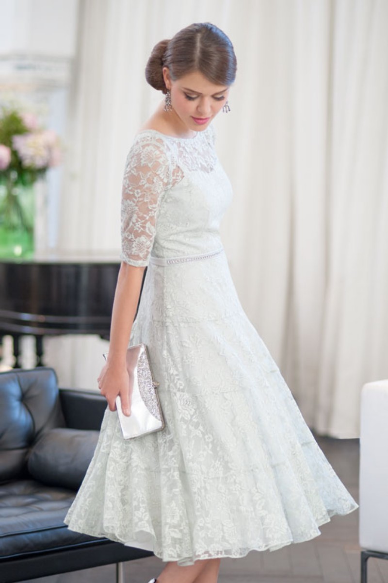 Elegant 2019 A Line Mother Of The Bride Dresses Full Lace Half Sleeve Evening Gowns Plus Size Cheap Wedding Guest Dresses