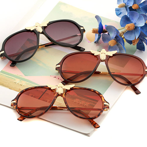2019 Brand Luxury Designer Sunglasses for Women Men Classic Frame Sun Glasses 100% UV Protection Eyewear 3 Colors Eyeglasses Quality
2019 Brand Luxury Designer Sunglasses for Women Men Classic Frame Sun Glasses 100% UV Protection Eyewear 3 Colors Eyeglasses Quality