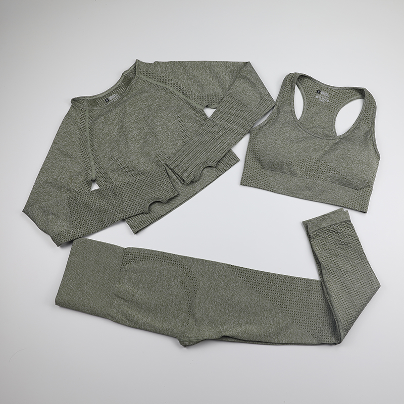 Women Seamless Yoga Set Fitness Sports Suits Yoga Long Sleeve Shirts High Waist Running Leggings Workout Bra Top Gym Clothing, Black
Women Seamless Yoga Set Fitness Sports Suits Yoga Long Sleeve Shirts High Waist Running Leggings Workout Bra Top Gym Clothing, Black