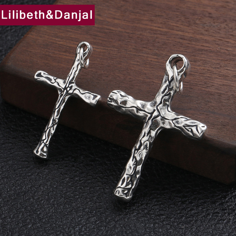 Lockets 2021 Couple Fashion Vintage Pendant 100% 925 Sterling Silver Jewelry Men Women Punk Creative Cross Necklace Making P125
Lockets 2021 Couple Fashion Vintage Pendant 100% 925 Sterling Silver Jewelry Men Women Punk Creative Cross Necklace Making P125