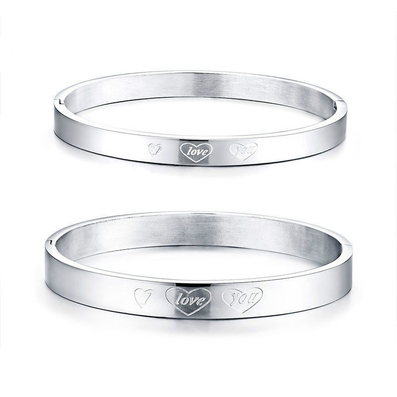 Fashion Accessory Stainless Steel Couples Buckle Steel Color with "I LOVE You" Heart Couples' Bracelet
Fashion Accessory Stainless Steel Couples Buckle Steel Color with "I LOVE You" Heart Couples' Bracelet