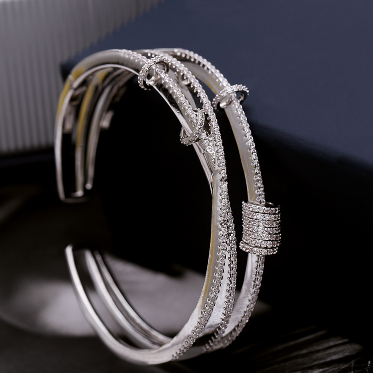 Personalized White Gold Iced Out CZ Cubic Zirconia 3 Layers Cross Hollowed Open Cuff Bangle Bracelet Womens Wedding Engagement Jewerly