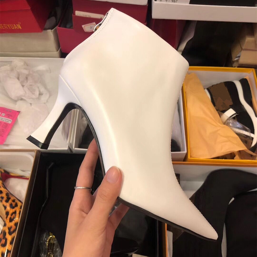 sexy lady Casual Designer Free shipping fashion women white leather high heels point toe short martin boots brand new quality
sexy lady Casual Designer Free shipping fashion women white leather high heels point toe short martin boots brand new quality