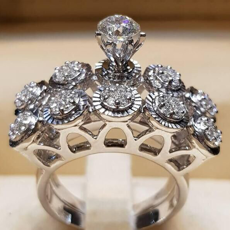 2019 New Luxury Full Zircon Couple Rings European Fashion Delicate Women Engagement Rings Hot Sale Popular Bride Jewelry Anillos
2019 New Luxury Full Zircon Couple Rings European Fashion Delicate Women Engagement Rings Hot Sale Popular Bride Jewelry Anillos