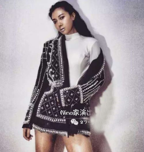 Kendall Jenner 2019 Spring Women' Heavy brilliant Highlight All-over Beaded Pearl Emblishment statement Blazer, As pic
Kendall Jenner 2019 Spring Women' Heavy brilliant Highlight All-over Beaded Pearl Emblishment statement Blazer, As pic