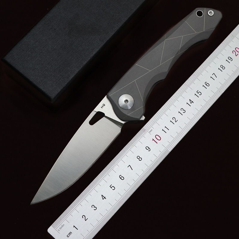 MIKER Flipper Folding knife Ball bearing D2 steel Pocket Knife 60HRC titanium Handle Utility Outdoor Camping Hunting Survival edc Knife
MIKER Flipper Folding knife Ball bearing D2 steel Pocket Knife 60HRC titanium Handle Utility Outdoor Camping Hunting Survival edc Knife