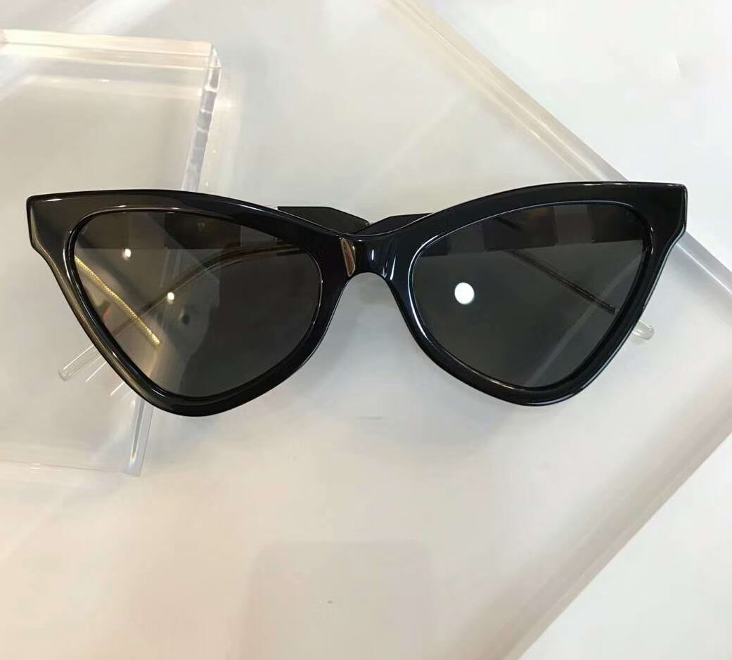 Web Cat Eye Sunglasses Black/Grey Shaded Glasses Women Sunglasses Eye wear New with box, White;black
Web Cat Eye Sunglasses Black/Grey Shaded Glasses Women Sunglasses Eye wear New with box, White;black