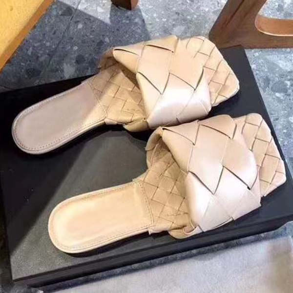 2020 Quality Designer Brand Shoes Italian luxury Genuine leather Weaving Sandals Women's Flats Casual Shoes Fashion Super Star Slipper, Red
2020 Quality Designer Brand Shoes Italian luxury Genuine leather Weaving Sandals Women's Flats Casual Shoes Fashion Super Star Slipper, Red