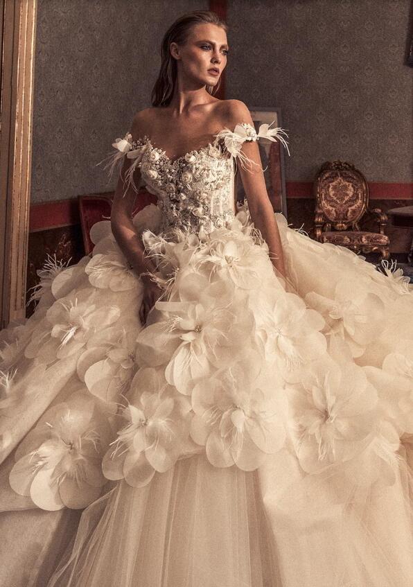 Julia Kontogruni Vintage Dresses Off The Shoulder Lace 3D ral Appliqued Country Wedding Dress Feather Bridal Gowns