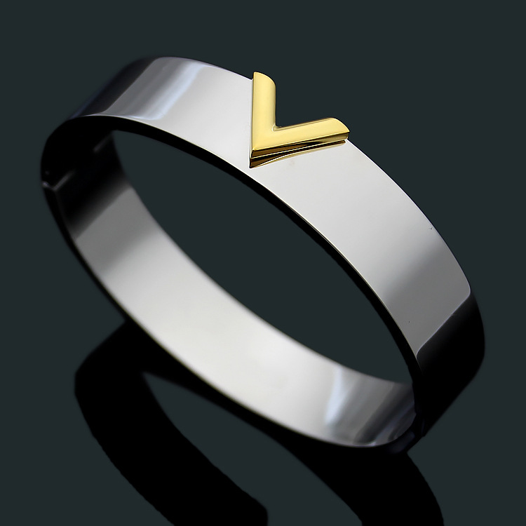 Wholesale-letter V Shape Bracelet & Bangle For Women Men Charm Hollow Letter Bangle Love Silver rose gold plated cuff bangles Pulseiras