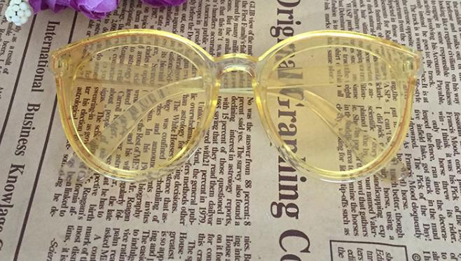 Kids Fashion Cat Eye Round Sunglasses For Girls Boys UV Protection Mirror Lens Clear Lense Children Sunblock