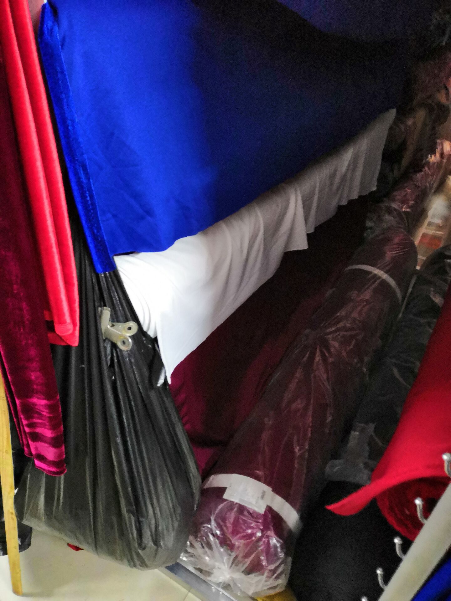 Spring 2019 New Pattern Bridesmaid Gown Strappy Fit and Flare Sweep Train Dark Green Elastic Velour Formal Wedding Bridesmaid Dresses