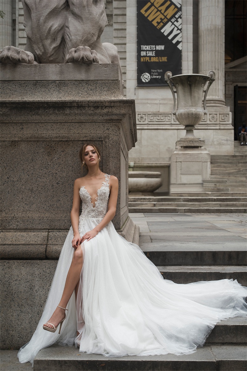 bohemia beach split wedding dresses sexy lace appliqued beads tulle sheer v neck boho wedding dress bridal gowns robe de marie