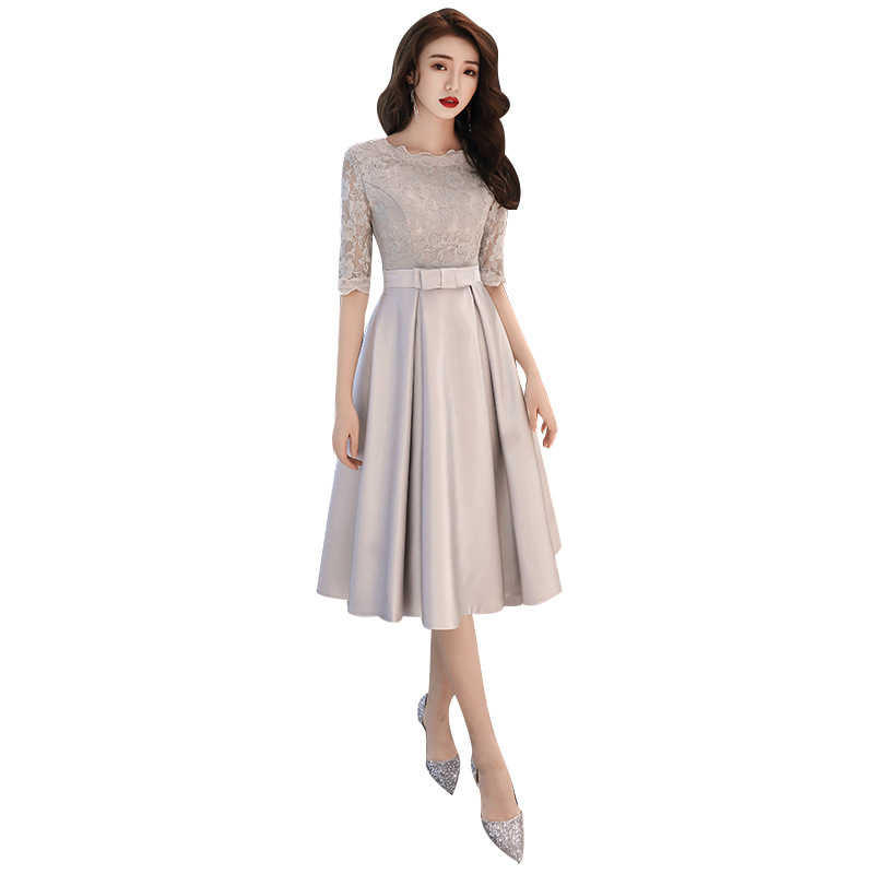 2020 New Spring Korean Style Evening Dress O-neck Half Sleeve Silver Slim Prom Party Dresses Sashes Bow Length Haute Couture
2020 New Spring Korean Style Evening Dress O-neck Half Sleeve Silver Slim Prom Party Dresses Sashes Bow Length Haute Couture