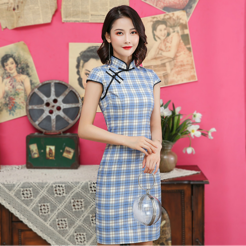 Sheng Coco Blue Plaid Cotton Cheongsam Dress 2020 Woman Literature Chinese Style Modern Lattice Slim Qipao
Sheng Coco Blue Plaid Cotton Cheongsam Dress 2020 Woman Literature Chinese Style Modern Lattice Slim Qipao