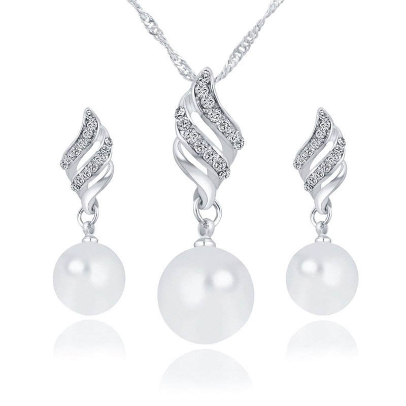 Crystal Rhinestone Jewelry Sets Bridal Wedding Silver Gold Color Fashion Imitation Pearl Stud Earrings Necklace Set for Women Girls Lady, 1set=1pc necklace +1pair earrings
Crystal Rhinestone Jewelry Sets Bridal Wedding Silver Gold Color Fashion Imitation Pearl Stud Earrings Necklace Set for Women Girls Lady, 1set=1pc necklace +1pair earrings