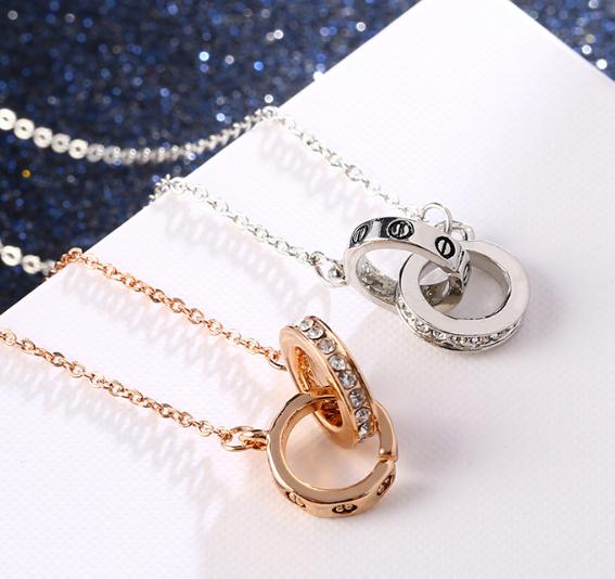 Interlocking Inlaid Rhinestones Pendant Necklace Double Circle Short Clavicle Necklace, Silver
Interlocking Inlaid Rhinestones Pendant Necklace Double Circle Short Clavicle Necklace, Silver