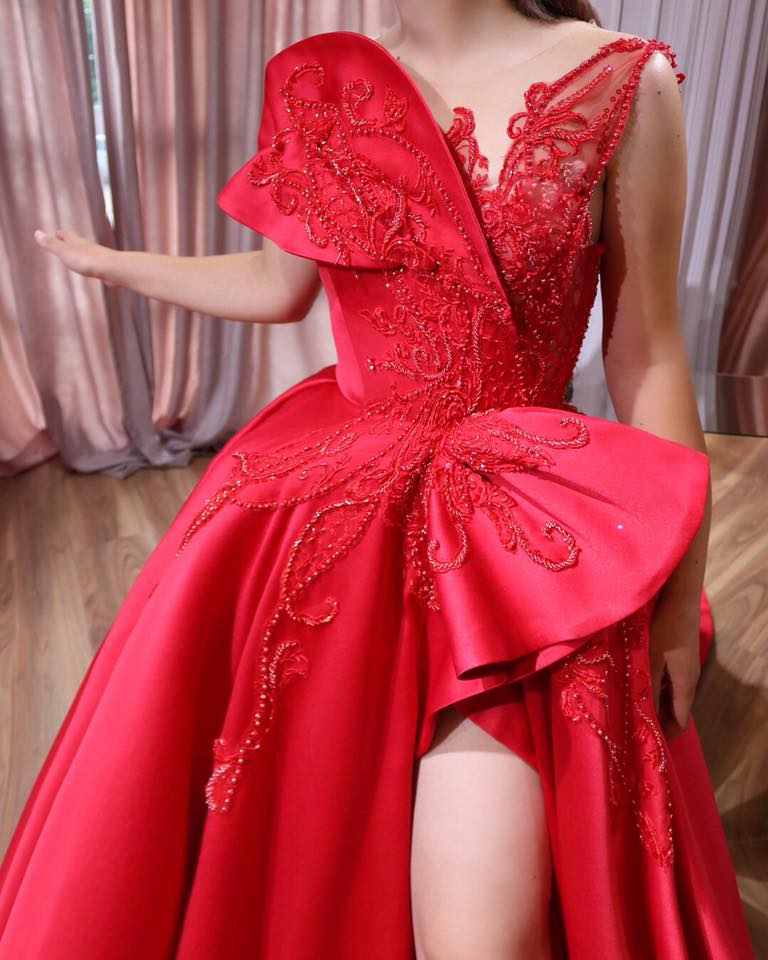 Red High Newest Side Split Prom Dresses Sheer Neck Peplum Beading Abric Dubai Party Gown Draped Skirt Satin Celebrity Dress 2019