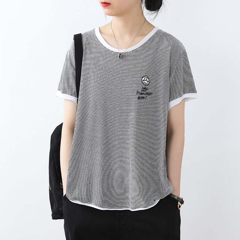 T-shirt Women Summer 2020 New Cotton Striped round Neck Short Sleeve Female Clothes Loose Large Size Slimming Women Tops, Black
T-shirt Women Summer 2020 New Cotton Striped round Neck Short Sleeve Female Clothes Loose Large Size Slimming Women Tops, Black