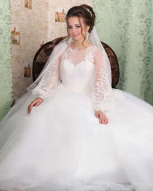 2020 vintage A-Line Wedding Dresses Sexy sheer long sleeves vestidos de novia Plus Size Wedding Gowns zipper Back custom made, Ivory
2020 vintage A-Line Wedding Dresses Sexy sheer long sleeves vestidos de novia Plus Size Wedding Gowns zipper Back custom made, Ivory