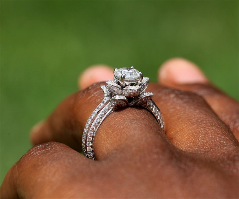 Vecalon Vintage Flower shape ring 925 sterling silver Diamond Engagement wedding Band rings for women men Party Finger Jewelry