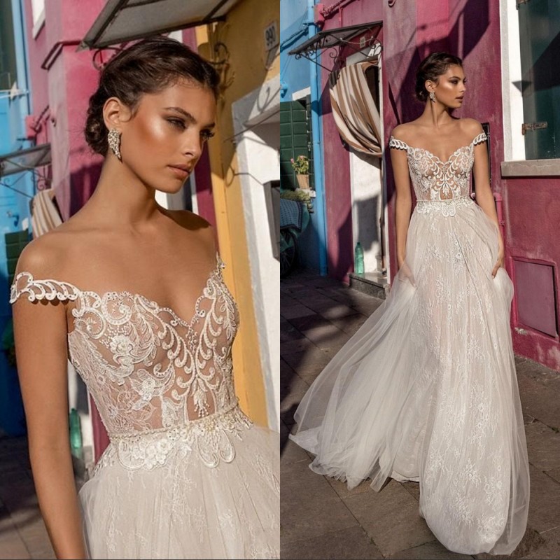 Sexy A-line Wedding Dresses Illusion Off Shoulder Sleeveless Backless Bride Gown Lace Applique Bridal Gowns, Champagne
Sexy A-line Wedding Dresses Illusion Off Shoulder Sleeveless Backless Bride Gown Lace Applique Bridal Gowns, Champagne