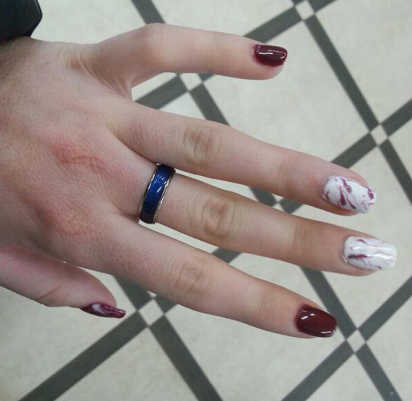 New 100pcsbox Mix Size Mood Ring Changes Color To Your Temperature Reveal Your Inner Emotion Cheap Fashion Women Men Jewelry 55094